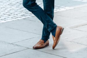 how to style penny loafers